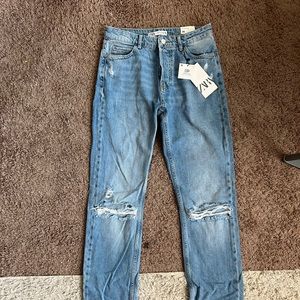 Zara ripped straight-leg jeans size 4